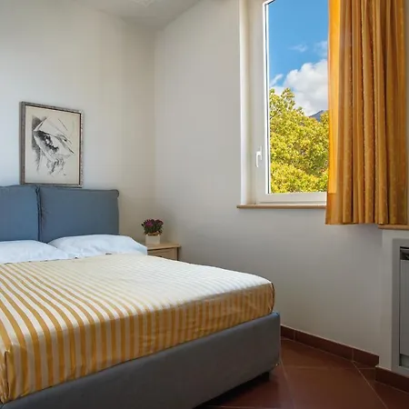 Sleeps 14 Pool Air Con Wifi Villa *